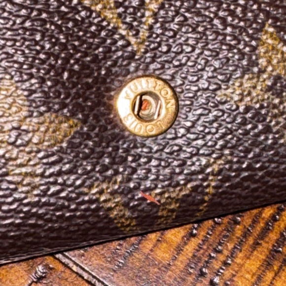 Louis Vuitton
Vintage 1998 Porte-Monnaie Tresor billet Wallet - Picture 17 of 17